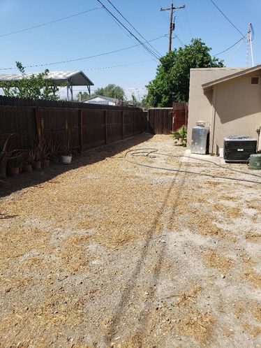 1321 Paradise Ln, Los Banos, CA 93635